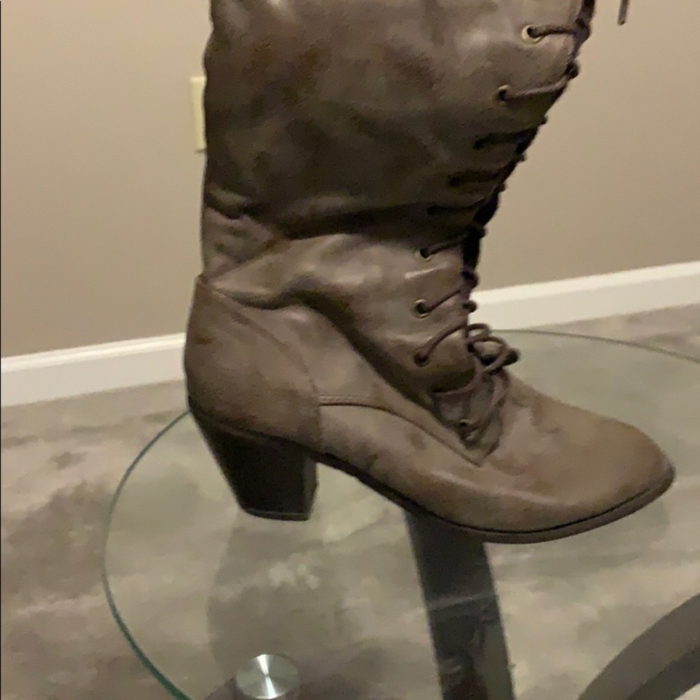 Breckelle’s Shoe Boots